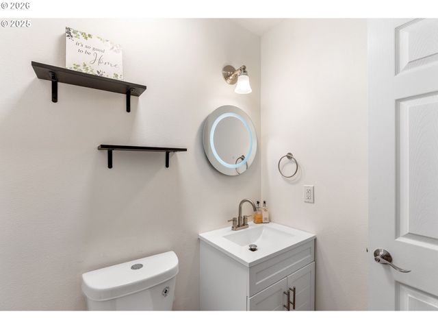 1189 S ASPEN Way, Canby, OR 97013