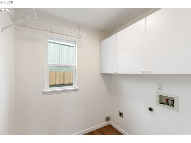 1189 S ASPEN Way, Canby, OR 97013