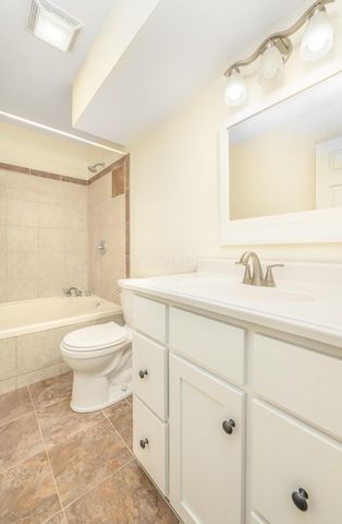 803 Winesap Circle, Howard, OH 43028