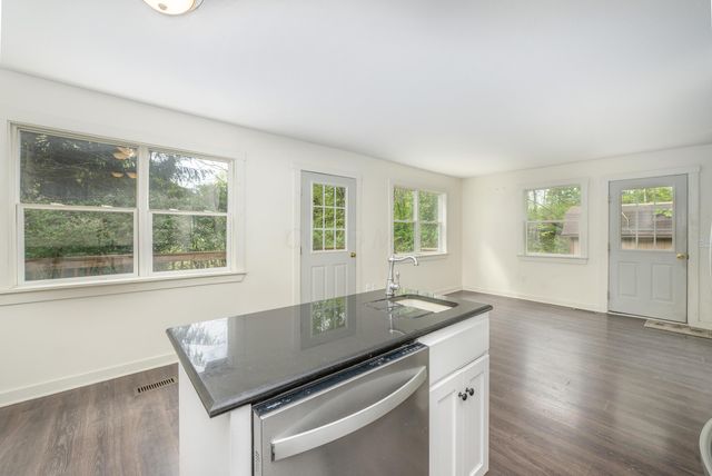 803 Winesap Circle, Howard, OH 43028