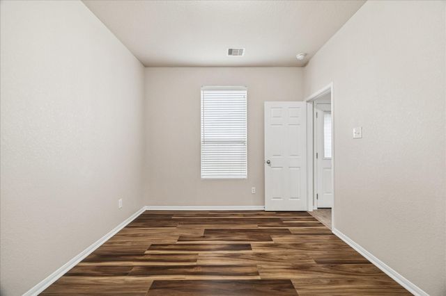 5307 Espuela Lane, Baytown, TX 77521