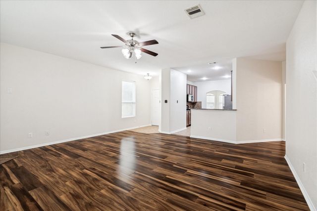 5307 Espuela Lane, Baytown, TX 77521