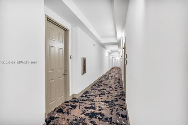 3001 NE 185th St 219, Aventura, FL 33180