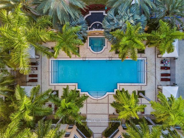 3001 NE 185th St 219, Aventura, FL 33180