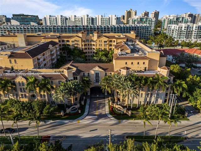 3001 NE 185th St 219, Aventura, FL 33180
