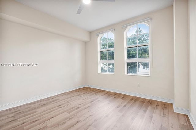 3001 NE 185th St 219, Aventura, FL 33180