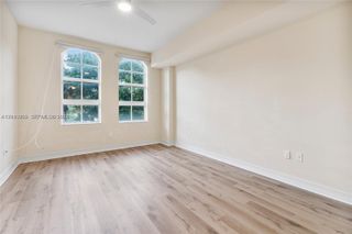 3001 NE 185th St 219, Aventura, FL 33180