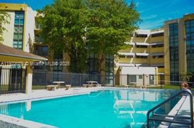 11750 SW 18th St 531-1, Miami, FL 33175