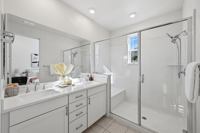 905 De Guigne Drive 2, Sunnyvale, CA 94085