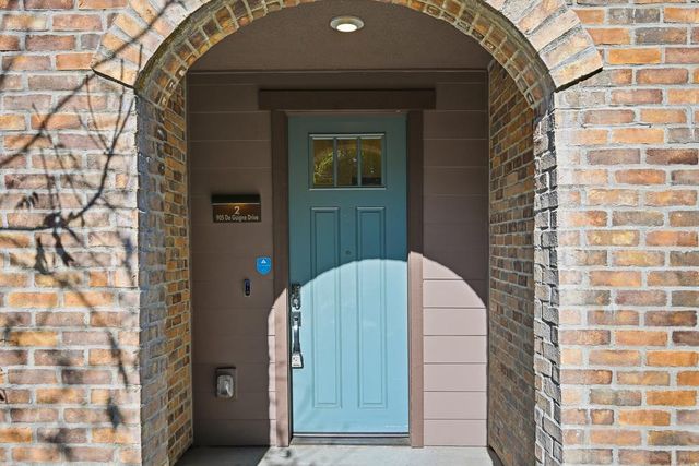 905 De Guigne Drive 2, Sunnyvale, CA 94085