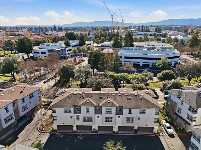 905 De Guigne Drive 2, Sunnyvale, CA 94085