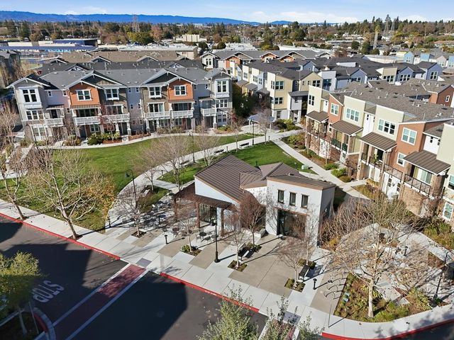 905 De Guigne Drive 2, Sunnyvale, CA 94085