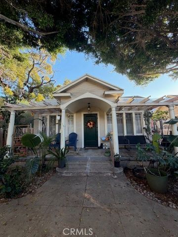 1537 N Serrano Avenue N, Los Angeles, CA 90027