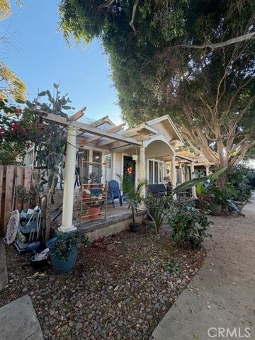 1537 N Serrano Avenue N, Los Angeles, CA 90027