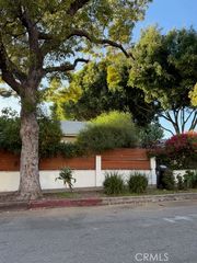 1537 N Serrano Avenue N, Los Angeles, CA 90027