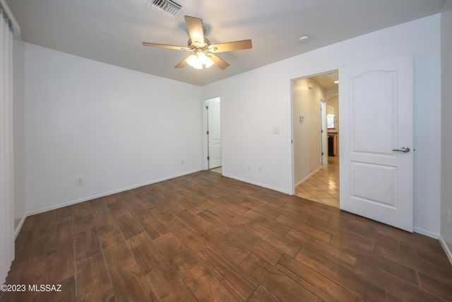 968 E Vuelta Suave, Tucson, AZ 85706
