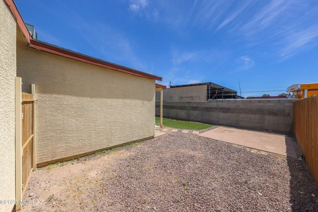 968 E Vuelta Suave, Tucson, AZ 85706
