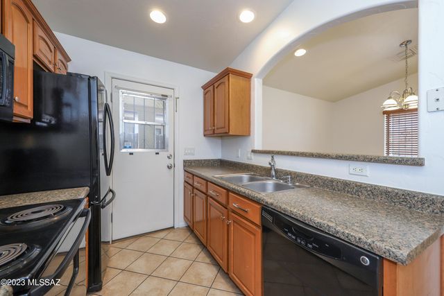 968 E Vuelta Suave, Tucson, AZ 85706