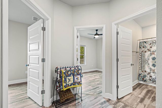 2772 Elkhorn Dr, Pace, FL 32571