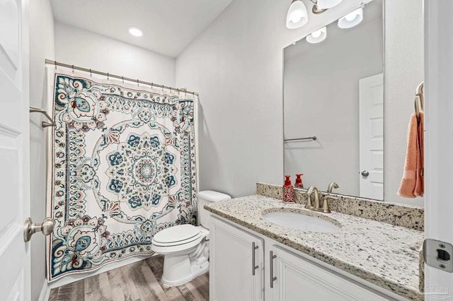 2772 Elkhorn Dr, Pace, FL 32571