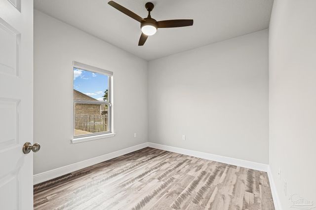 2772 Elkhorn Dr, Pace, FL 32571