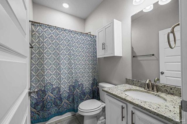 2772 Elkhorn Dr, Pace, FL 32571