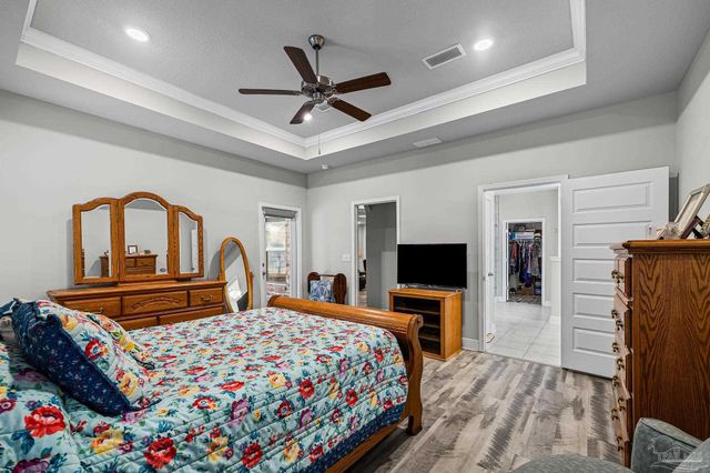 2772 Elkhorn Dr, Pace, FL 32571