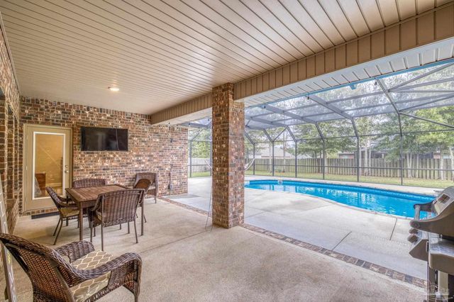 2772 Elkhorn Dr, Pace, FL 32571