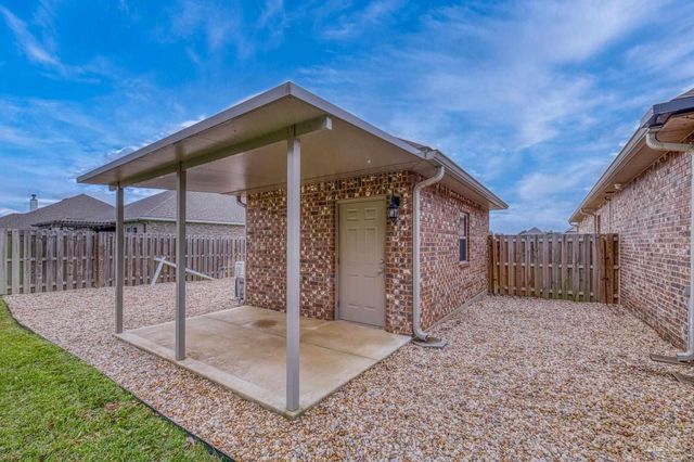 2772 Elkhorn Dr, Pace, FL 32571