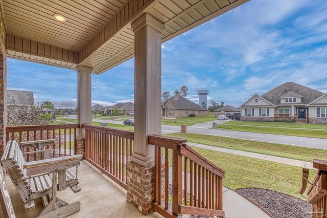 2772 Elkhorn Dr, Pace, FL 32571