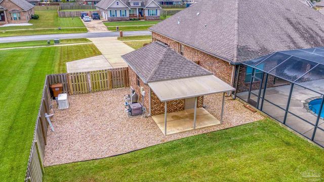 2772 Elkhorn Dr, Pace, FL 32571