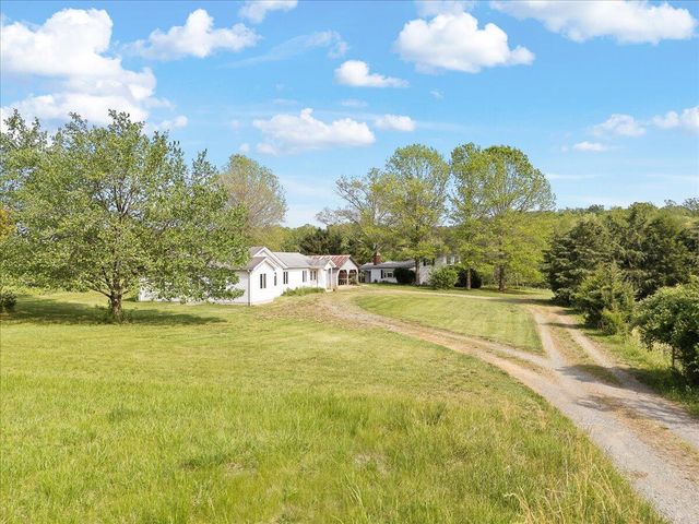 5328 White House RD, Moneta, VA 24121