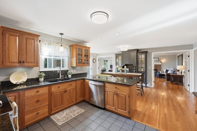 45 Boylston Circle, Shrewsbury, MA 01545