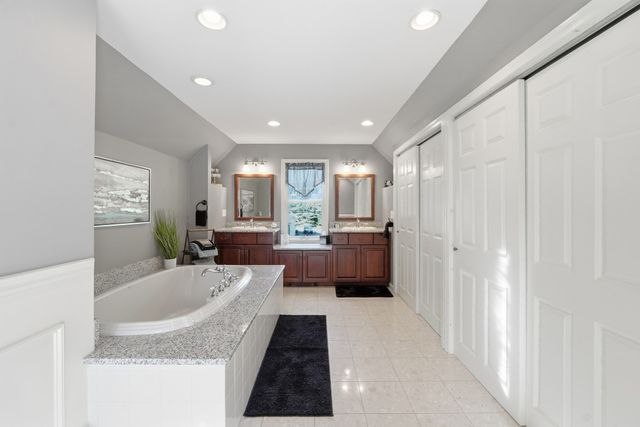 45 Boylston Circle, Shrewsbury, MA 01545