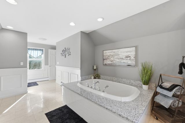 45 Boylston Circle, Shrewsbury, MA 01545