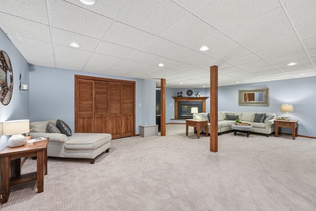 45 Boylston Circle, Shrewsbury, MA 01545