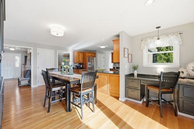 45 Boylston Circle, Shrewsbury, MA 01545