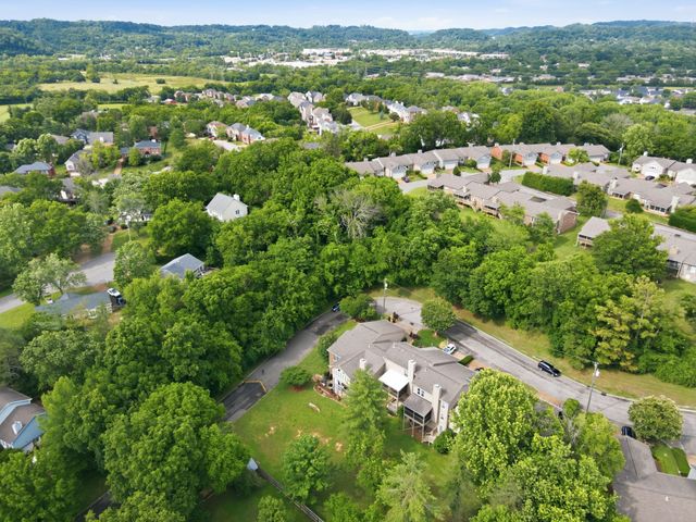 101 Morton Mill Cir, Nashville, TN 37221