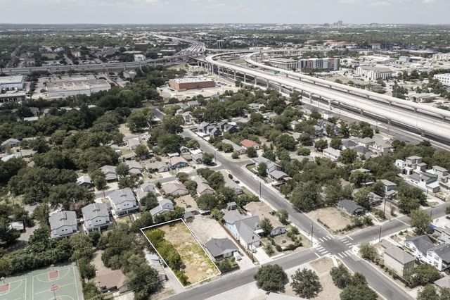 7512 Providence Ave, Austin, TX 78752