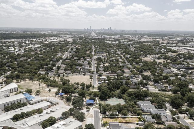 7512 Providence Ave, Austin, TX 78752