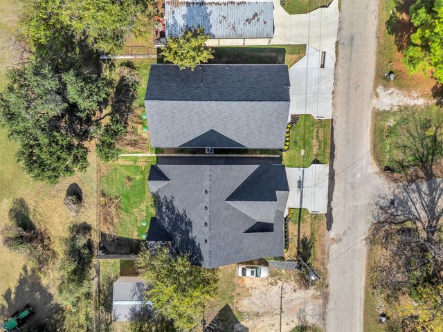 1010 Mustang Trail, Granbury, TX 76049