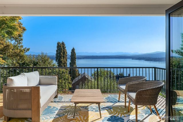 632 35th Avenue, Seattle, WA 98122