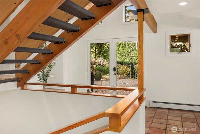 632 35th Avenue, Seattle, WA 98122