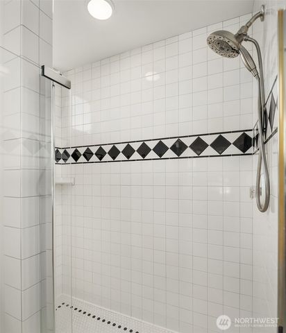 632 35th Avenue, Seattle, WA 98122