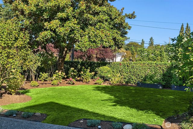 632 35th Avenue, Seattle, WA 98122