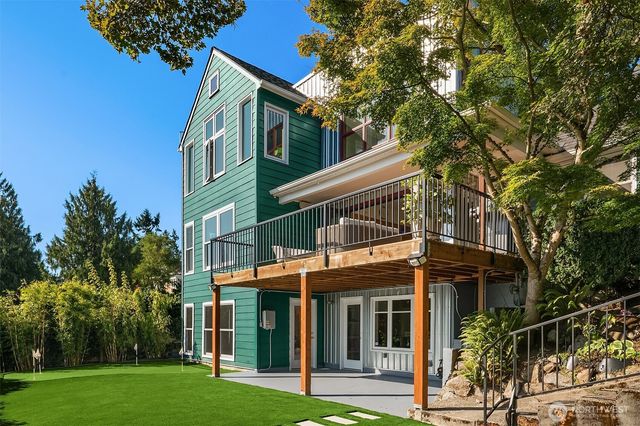 632 35th Avenue, Seattle, WA 98122