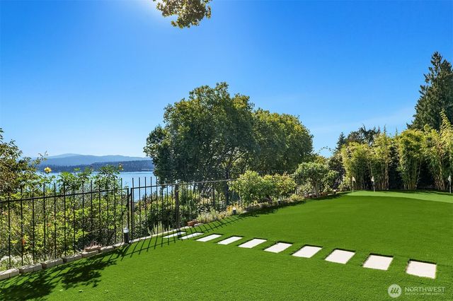 632 35th Avenue, Seattle, WA 98122