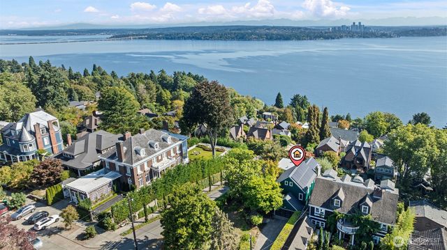 632 35th Avenue, Seattle, WA 98122