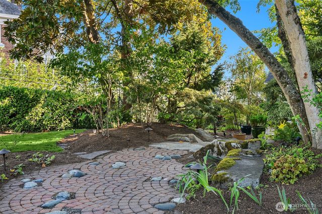 632 35th Avenue, Seattle, WA 98122