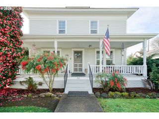 345 E First St, Yamhill, OR 97148